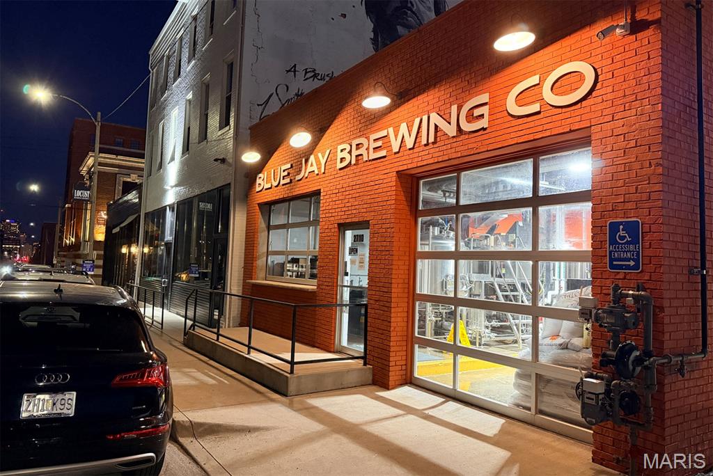 2647 Locust Street Unit: 2R