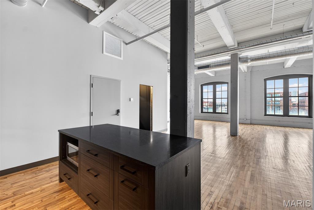 2647 Locust Street Unit: 2R