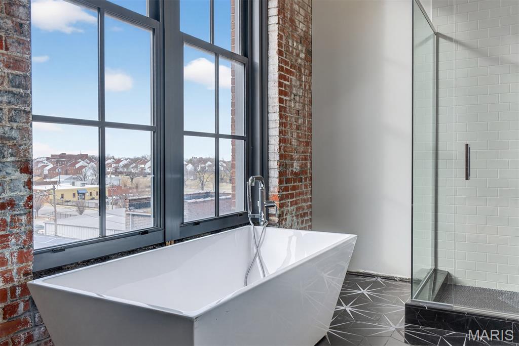 2647 Locust Street Unit: 4F