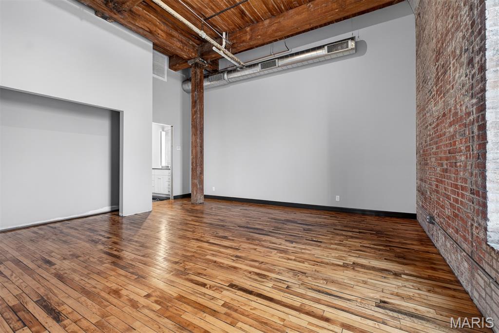 2647 Locust Street Unit: 4F