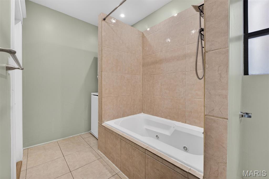 4229 Hartford Street