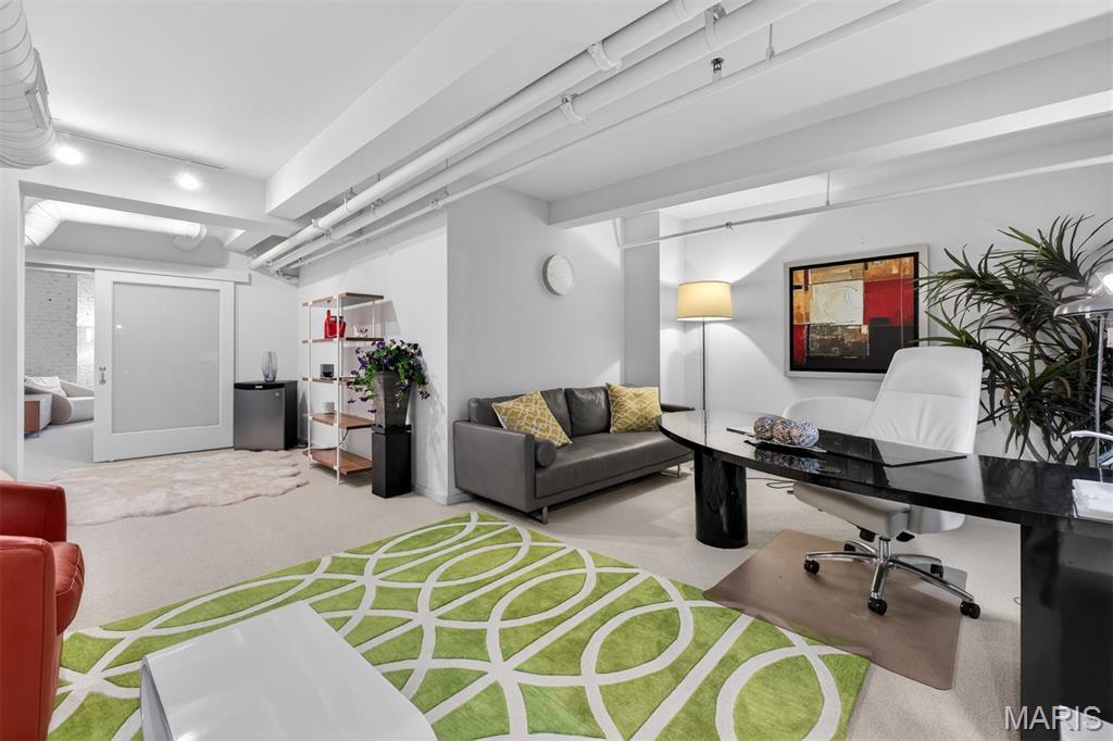 915 Olive Street Unit: 1605