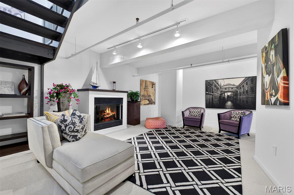 915 Olive Street Unit: 1605