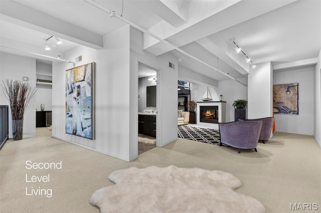 915 Olive Street Unit: 1605