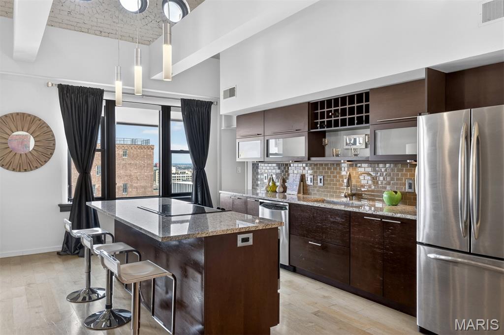 915 Olive Street Unit: 1605