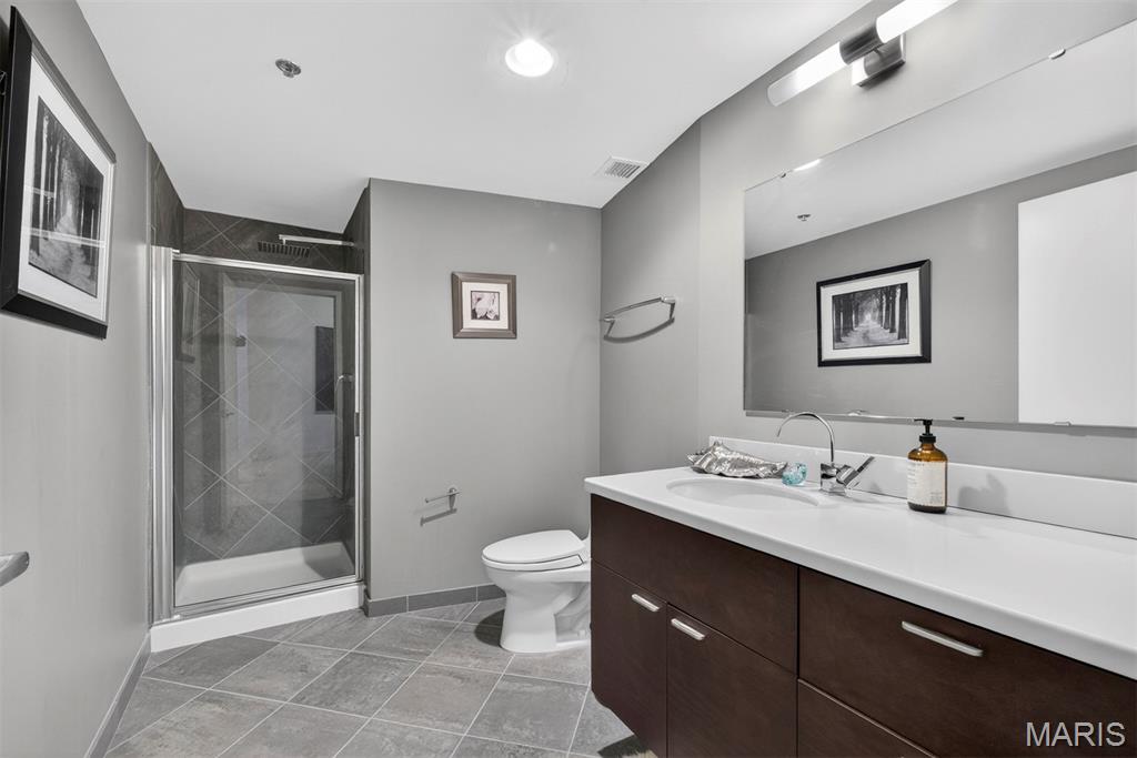 915 Olive Street Unit: 1605