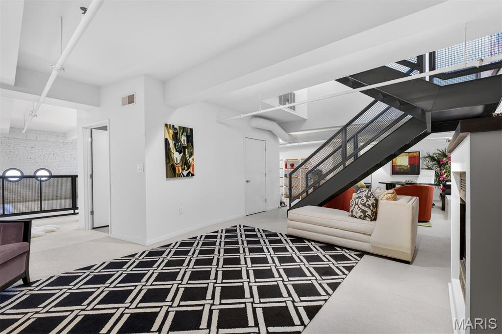 915 Olive Street Unit: 1605