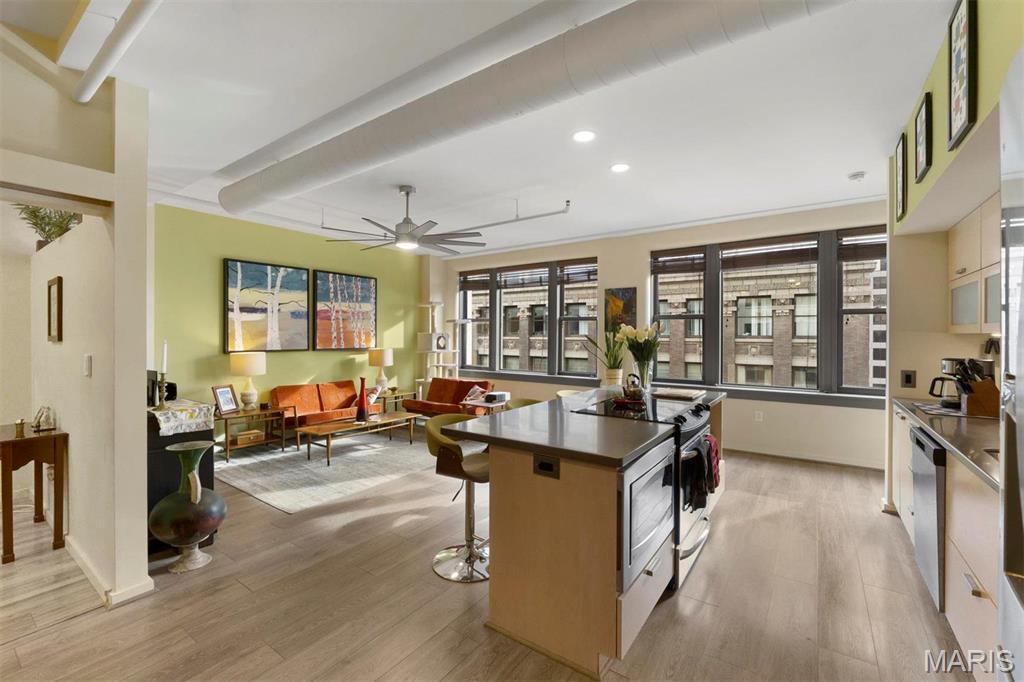 915 Olive Street Unit: 1011