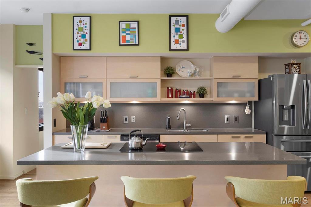 915 Olive Street Unit: 1011
