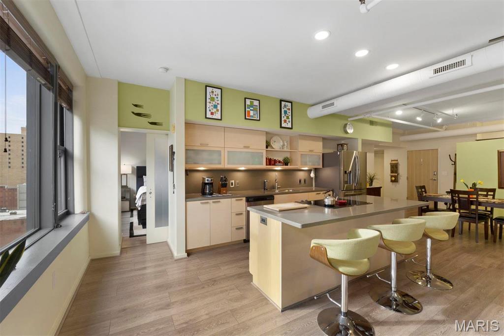 915 Olive Street Unit: 1011