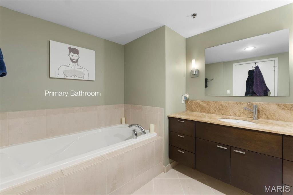 915 Olive Street Unit: 1011