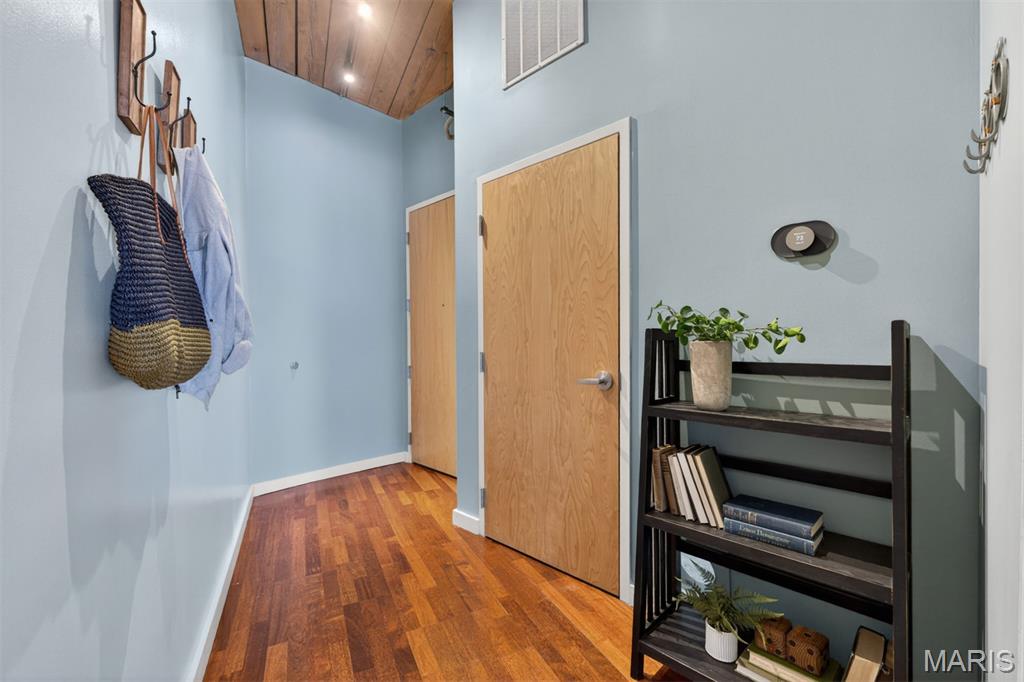 721 N 17th Unit: 405