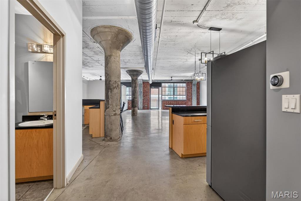 1611 Locust Street Unit: 603