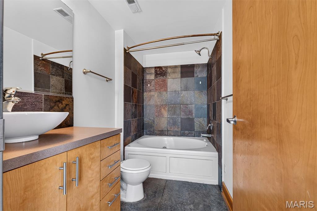 1601 Washington Avenue Unit: 401