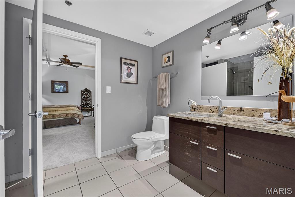 915 Olive Street Unit: 901