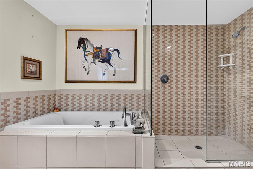 915 Olive Street Unit: 901