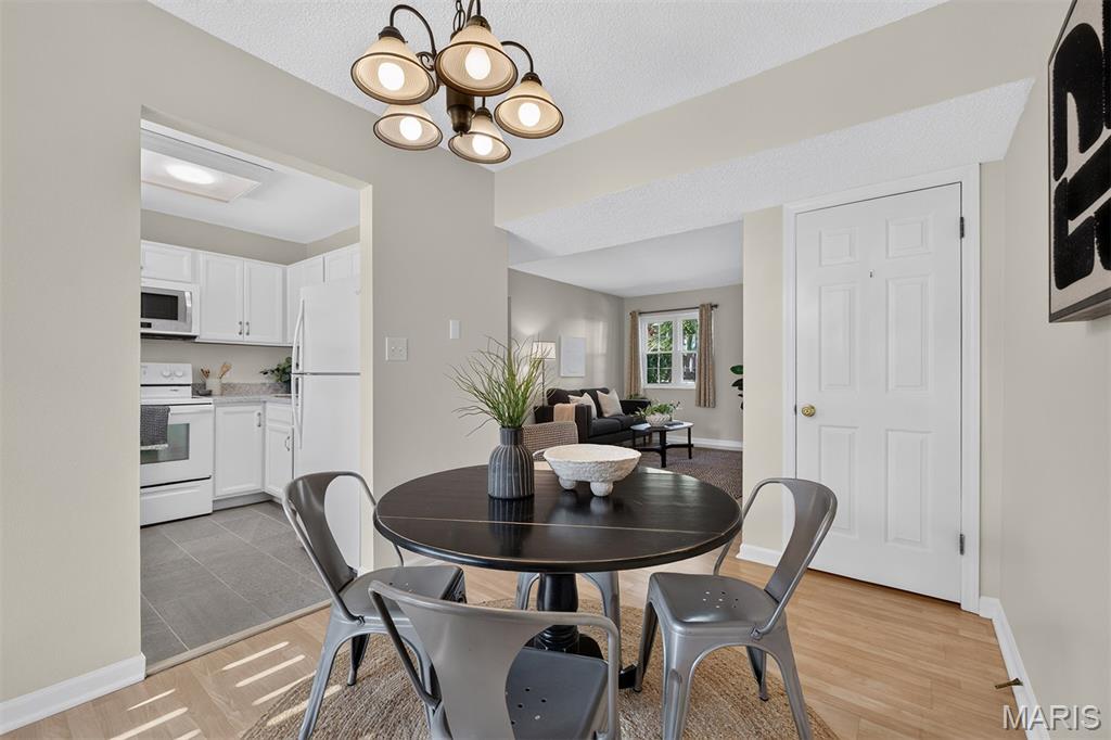 1712 Redbird Cove