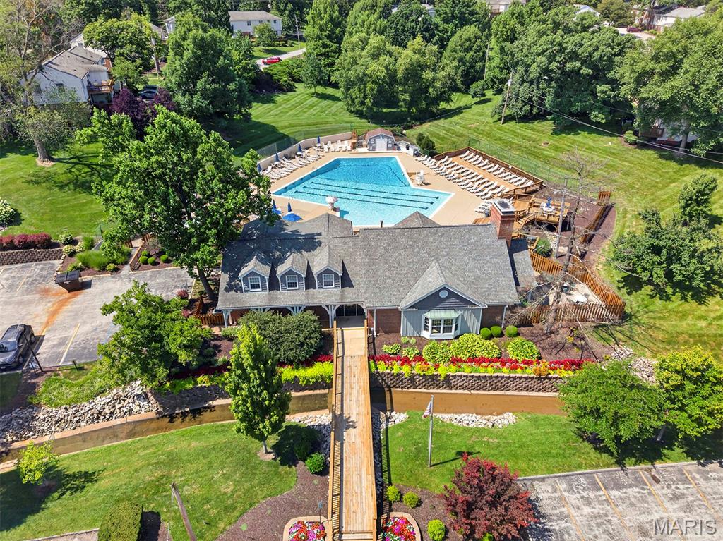 1712 Redbird Cove