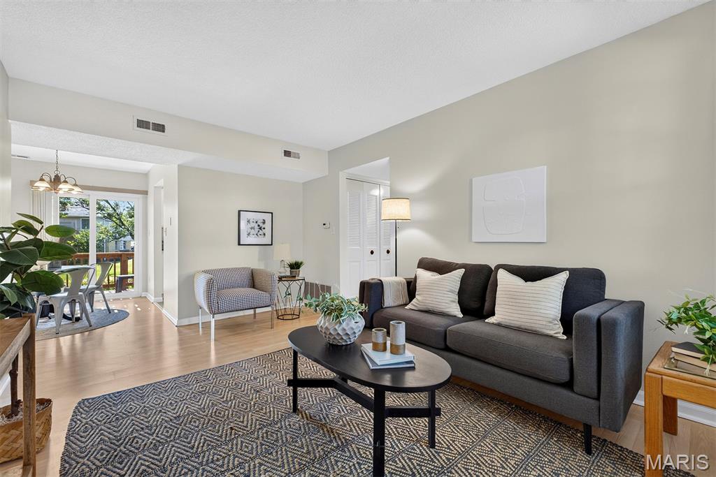 1712 Redbird Cove