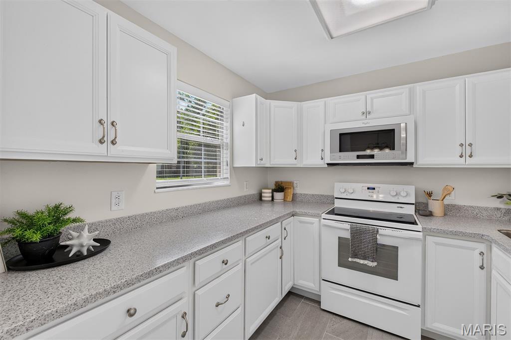1712 Redbird Cove