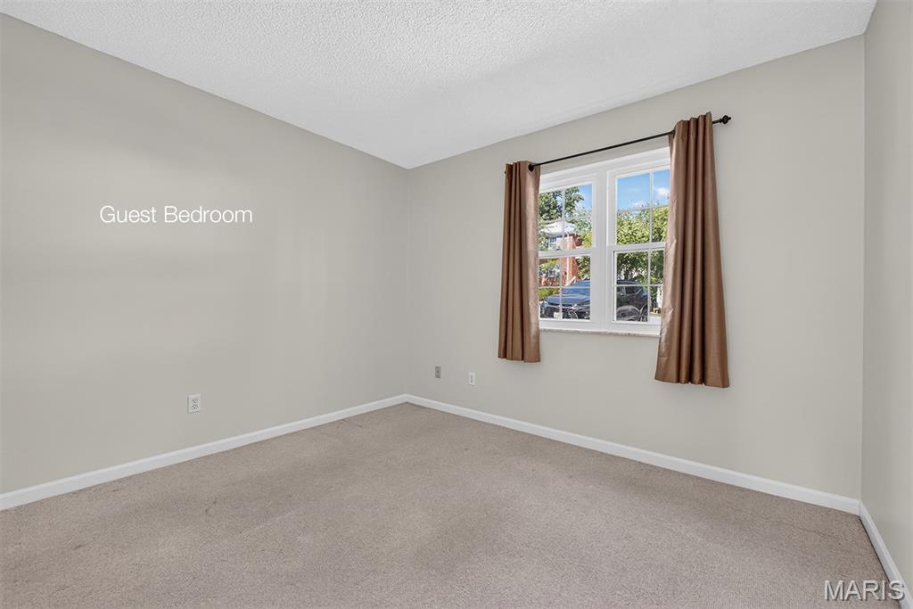 1712 Redbird Cove