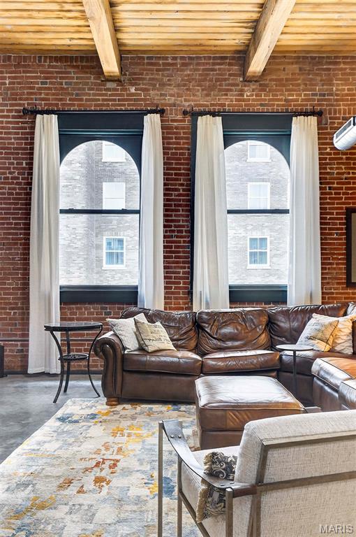 901 Washington Avenue Unit: 704