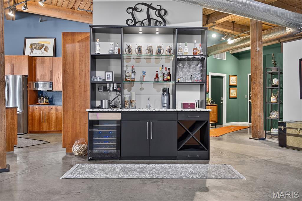 901 Washington Avenue Unit: 704
