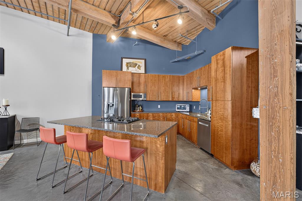 901 Washington Avenue Unit: 704