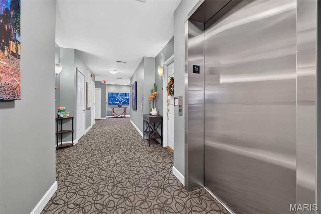 110 N Newstead Avenue Unit: 103
