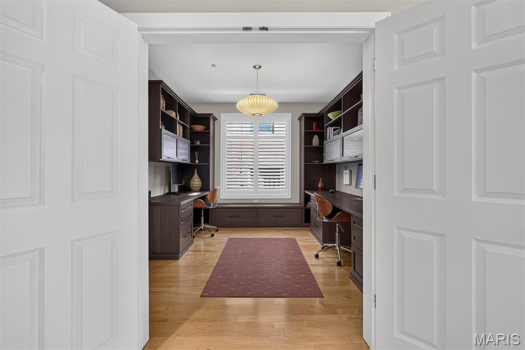 110 N Newstead Avenue Unit: 103