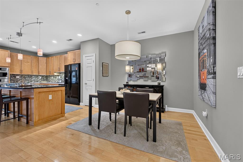 110 N Newstead Avenue Unit: 103