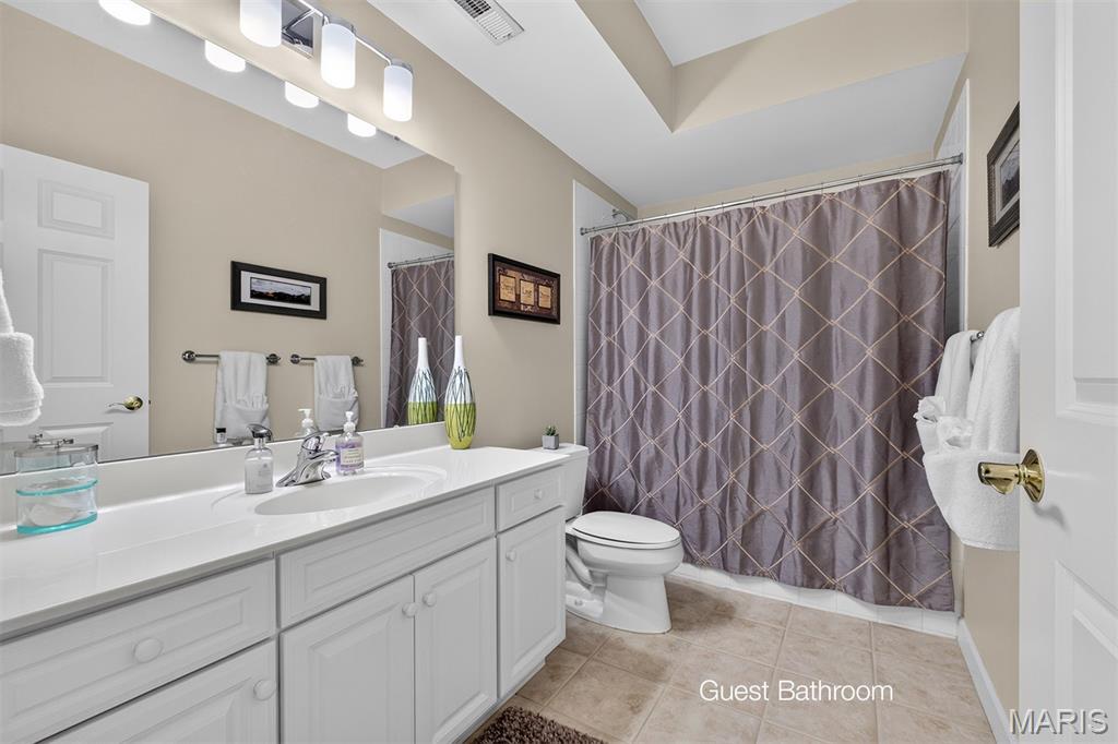 110 N Newstead Avenue Unit: 103