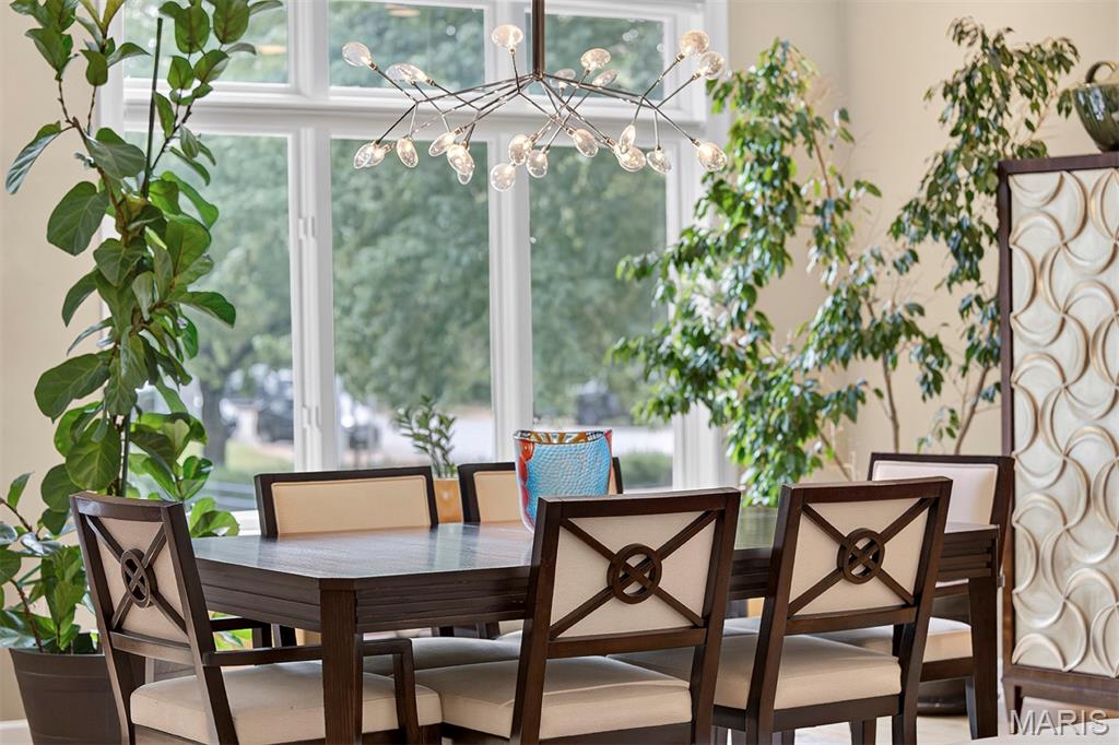 110 N Newstead Avenue Unit: 103