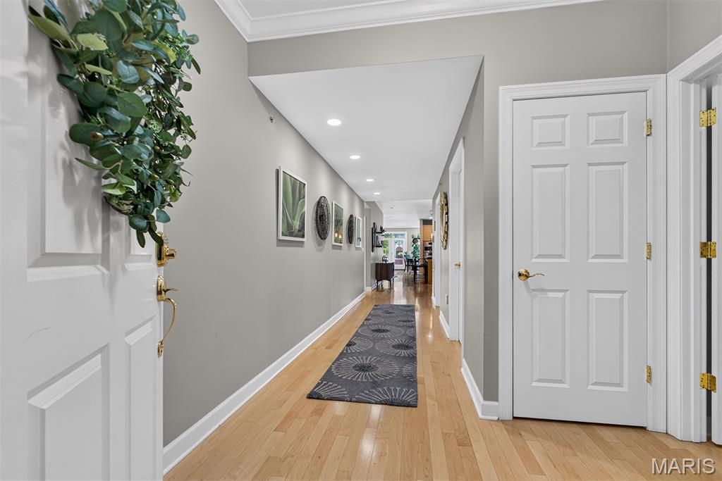 110 N Newstead Avenue Unit: 103