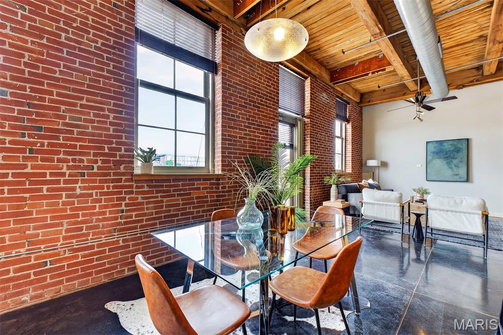 721 N 17th Unit: 202