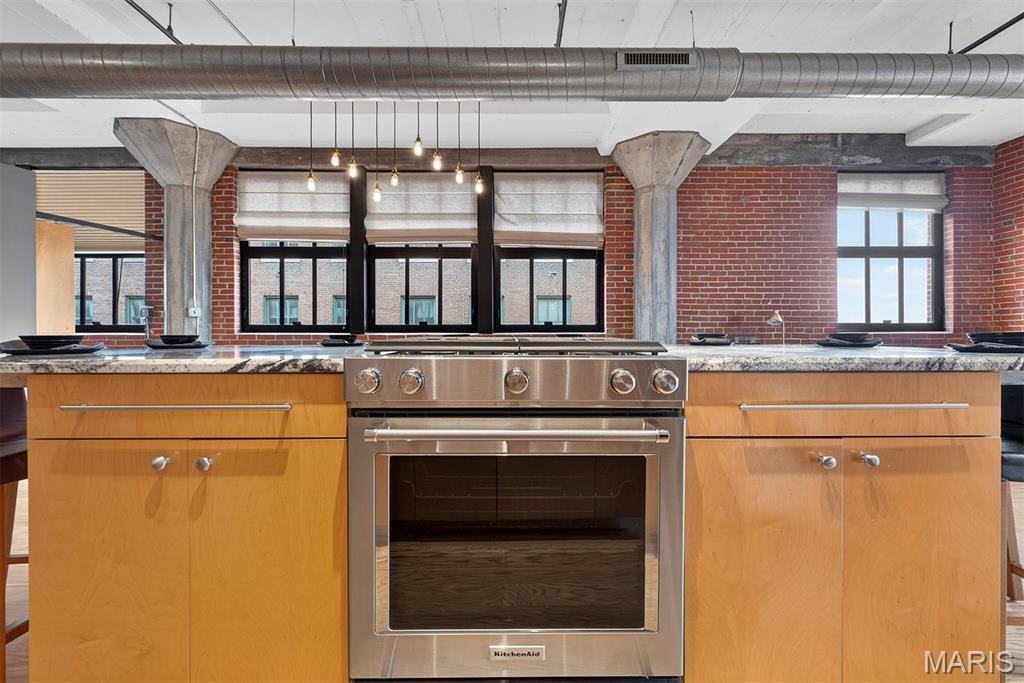 1619 Washington Avenue Unit: 802