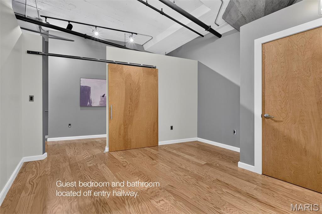 1619 Washington Avenue Unit: 802