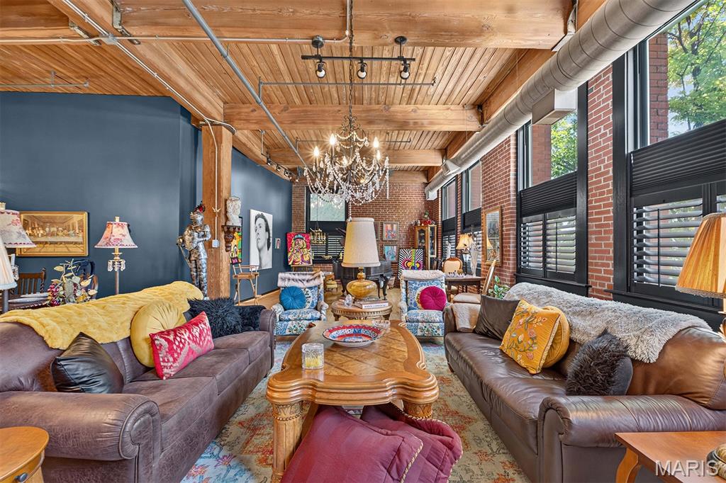 703 N 13th Street Unit: 207