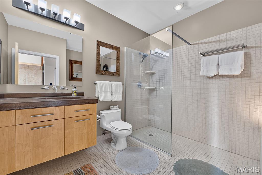 703 N 13th Street Unit: 207