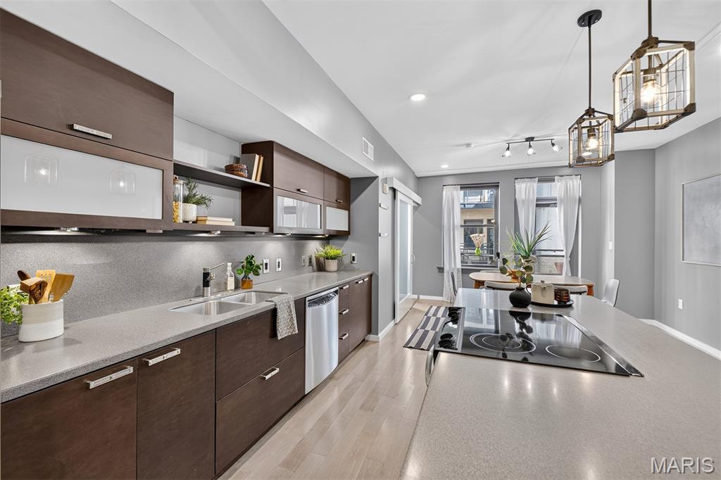 915 Olive Unit: 1112