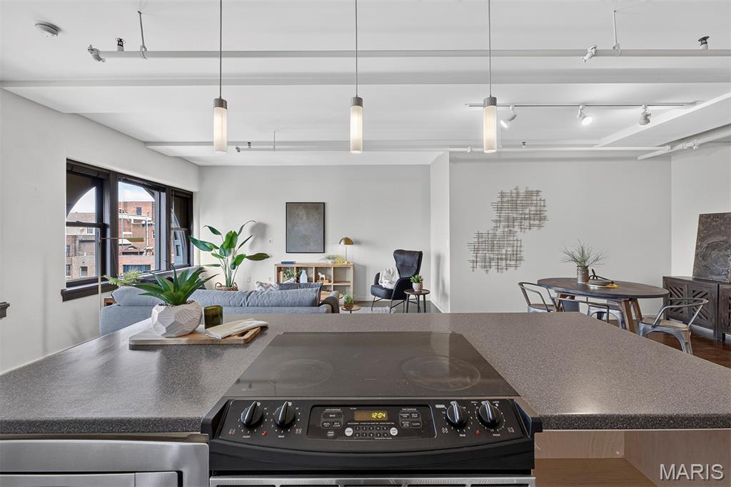 915 Olive Street Unit: 1404