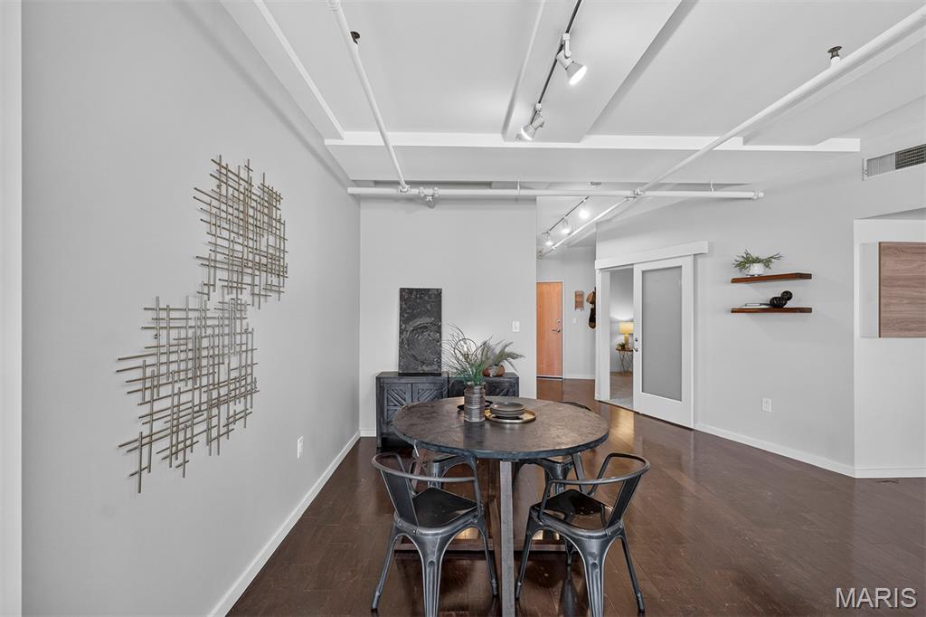 915 Olive Street Unit: 1404