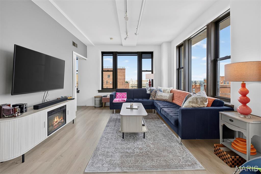 915 Olive Street Unit: 1503