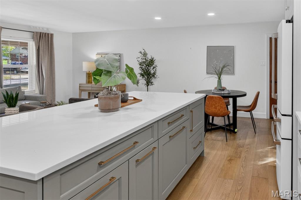 12464 Sparrowwood Drive