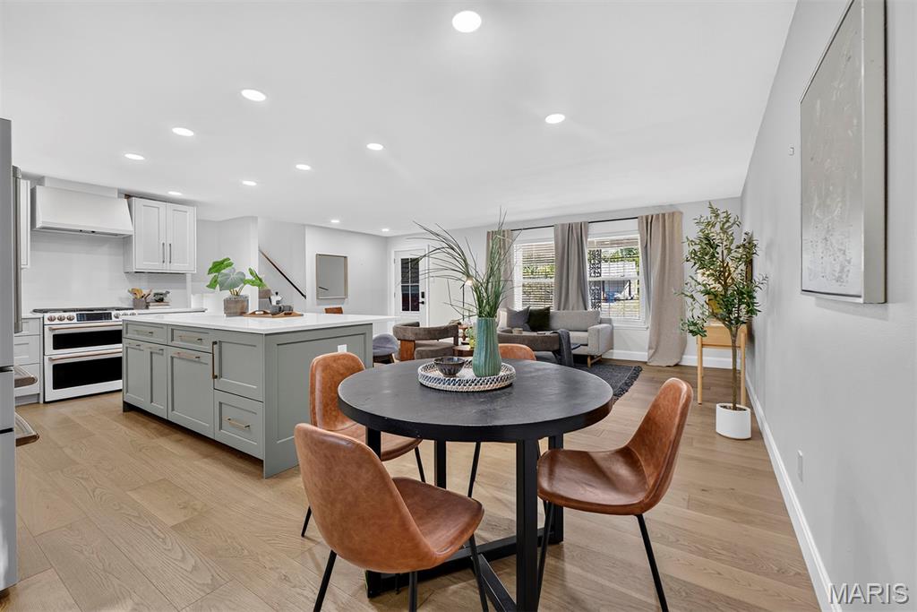 12464 Sparrowwood Drive