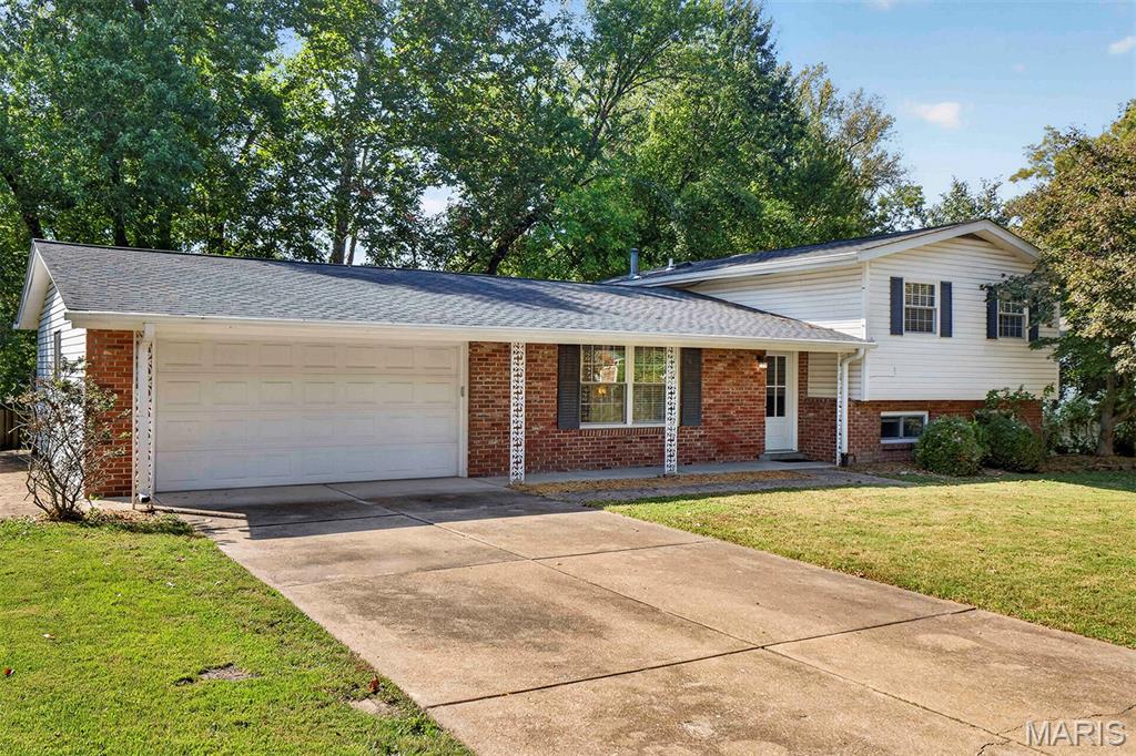 12464 Sparrowwood Drive