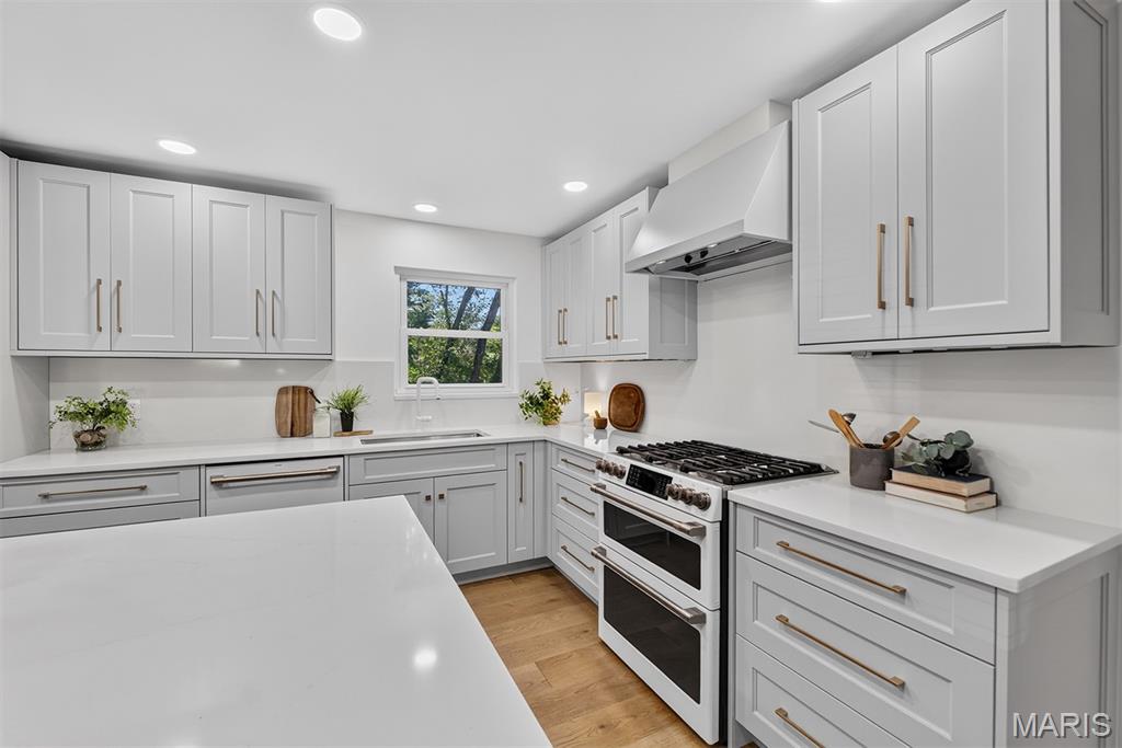 12464 Sparrowwood Drive