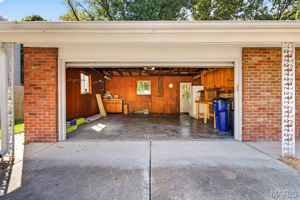 12464 Sparrowwood Drive