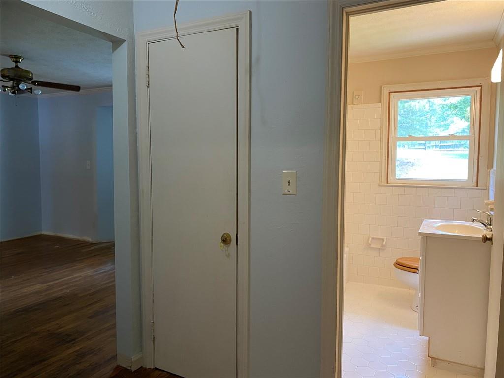 6605 Pine Ridge Circle