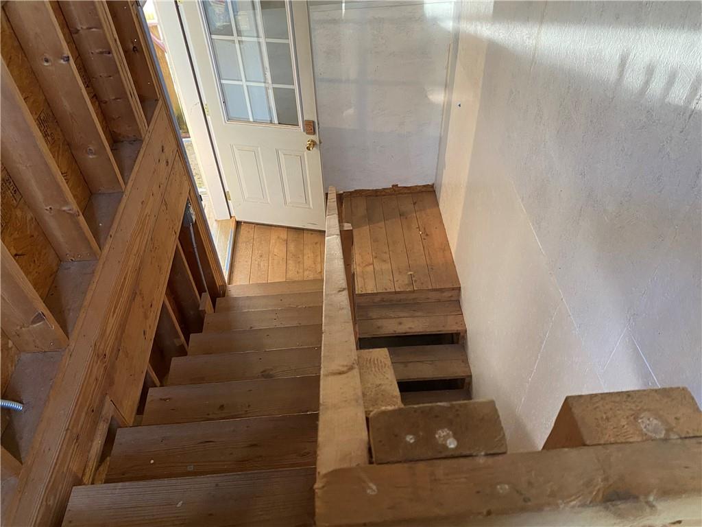 6605 Pine Ridge Circle